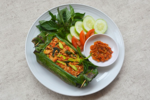 Tips untuk Membuat Nasi Bakar Ayam Suwir yang Gurih